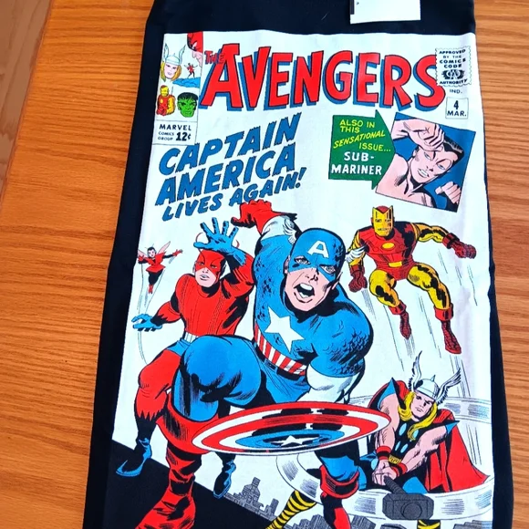 THE AVENGERS MEDIUM BLACK - Picture 1 of 8